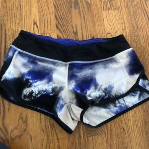 Lulu shorts !